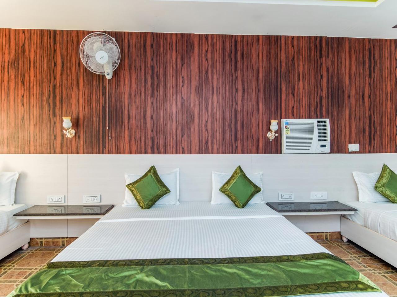 Citi Club Hotel Канпур Екстериор снимка