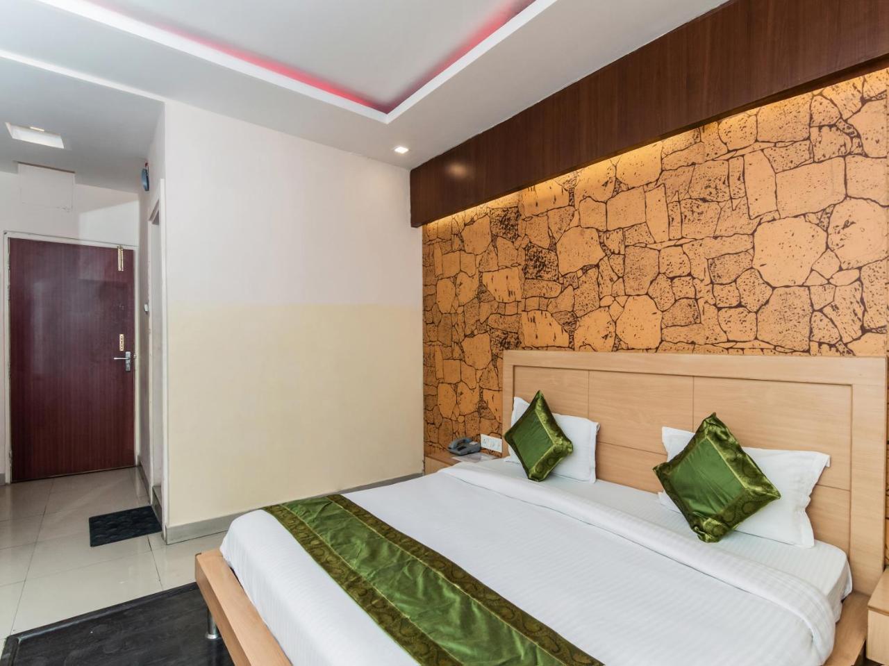 Citi Club Hotel Канпур Екстериор снимка