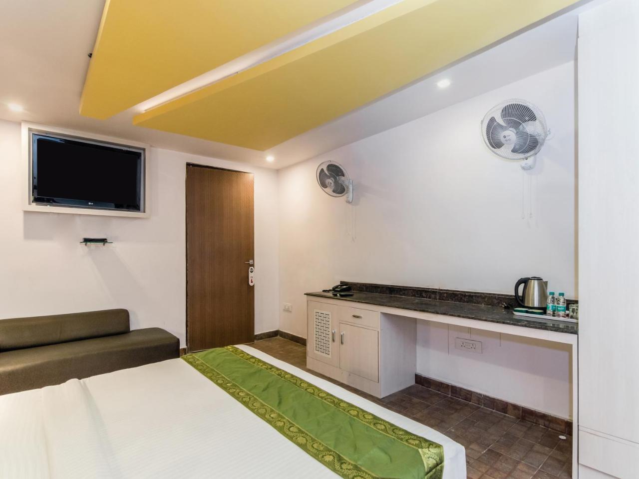 Citi Club Hotel Канпур Екстериор снимка