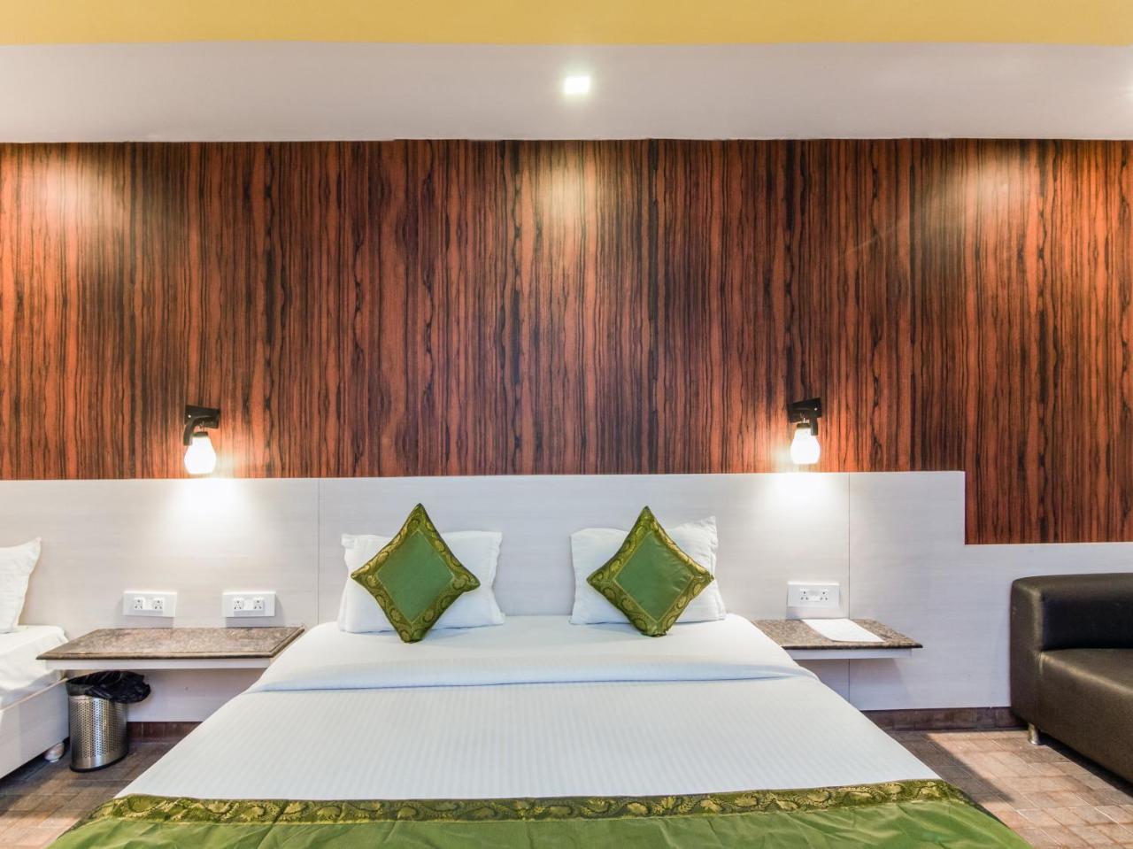 Citi Club Hotel Канпур Екстериор снимка