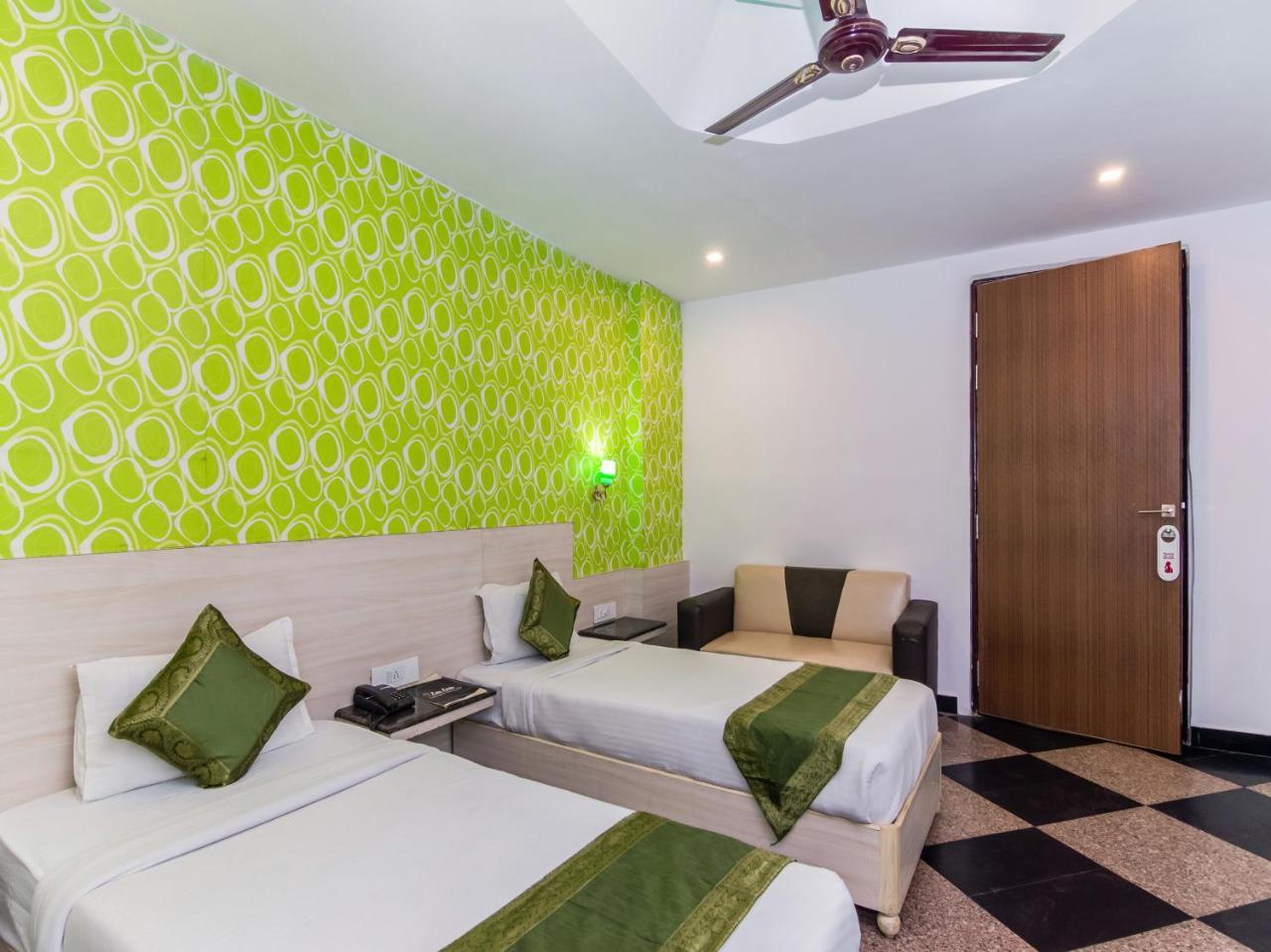 Citi Club Hotel Канпур Екстериор снимка
