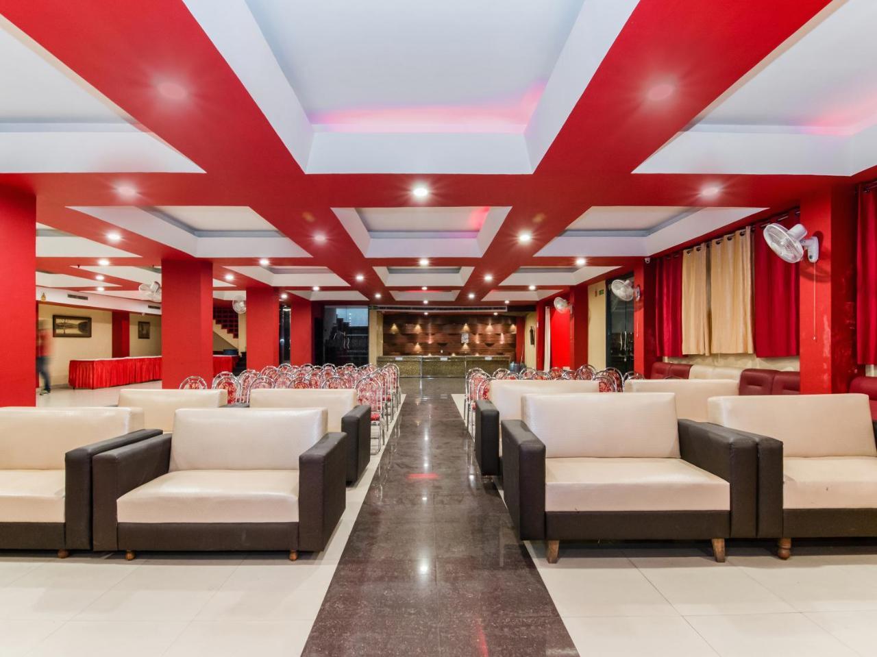 Citi Club Hotel Канпур Екстериор снимка