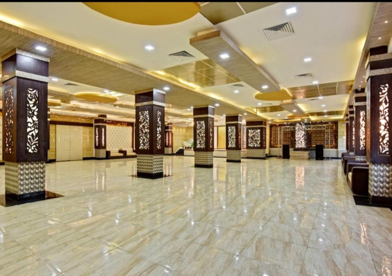 Citi Club Hotel Канпур Екстериор снимка