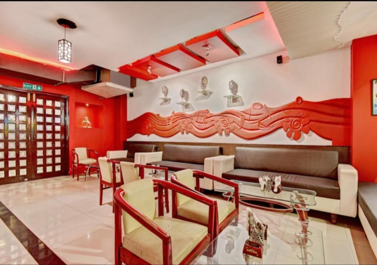 Citi Club Hotel Канпур Екстериор снимка