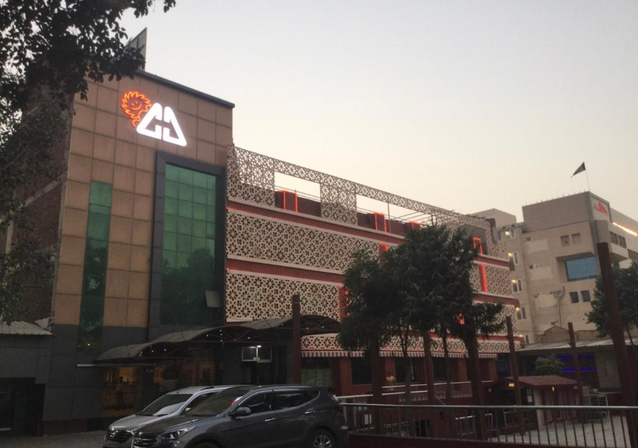Citi Club Hotel Канпур Екстериор снимка
